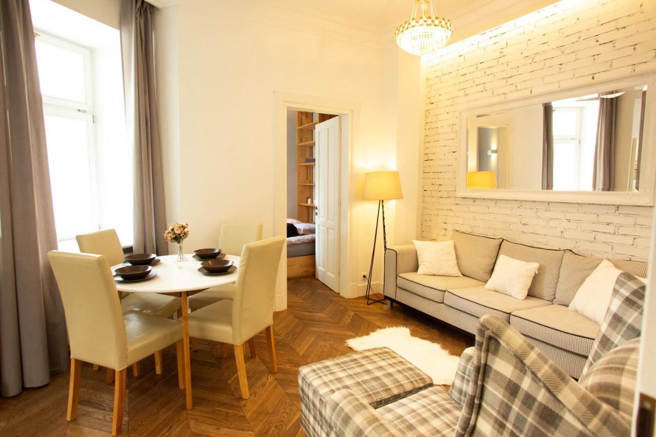 City Center - Golden Apartments - Dobr11A Varşova Dış mekan fotoğraf